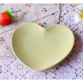 Haonai FDA,LFGB approved 8 inch heart shaped ceramic dessert plate ceramic cake plate snack plate